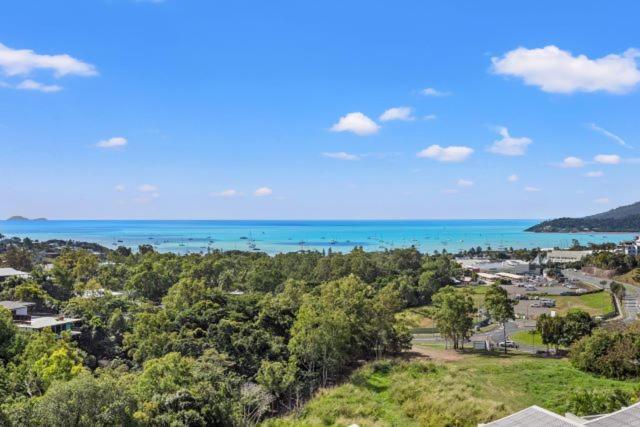 Sea Forever On Azure Seas - Airlie Beach Exterior photo