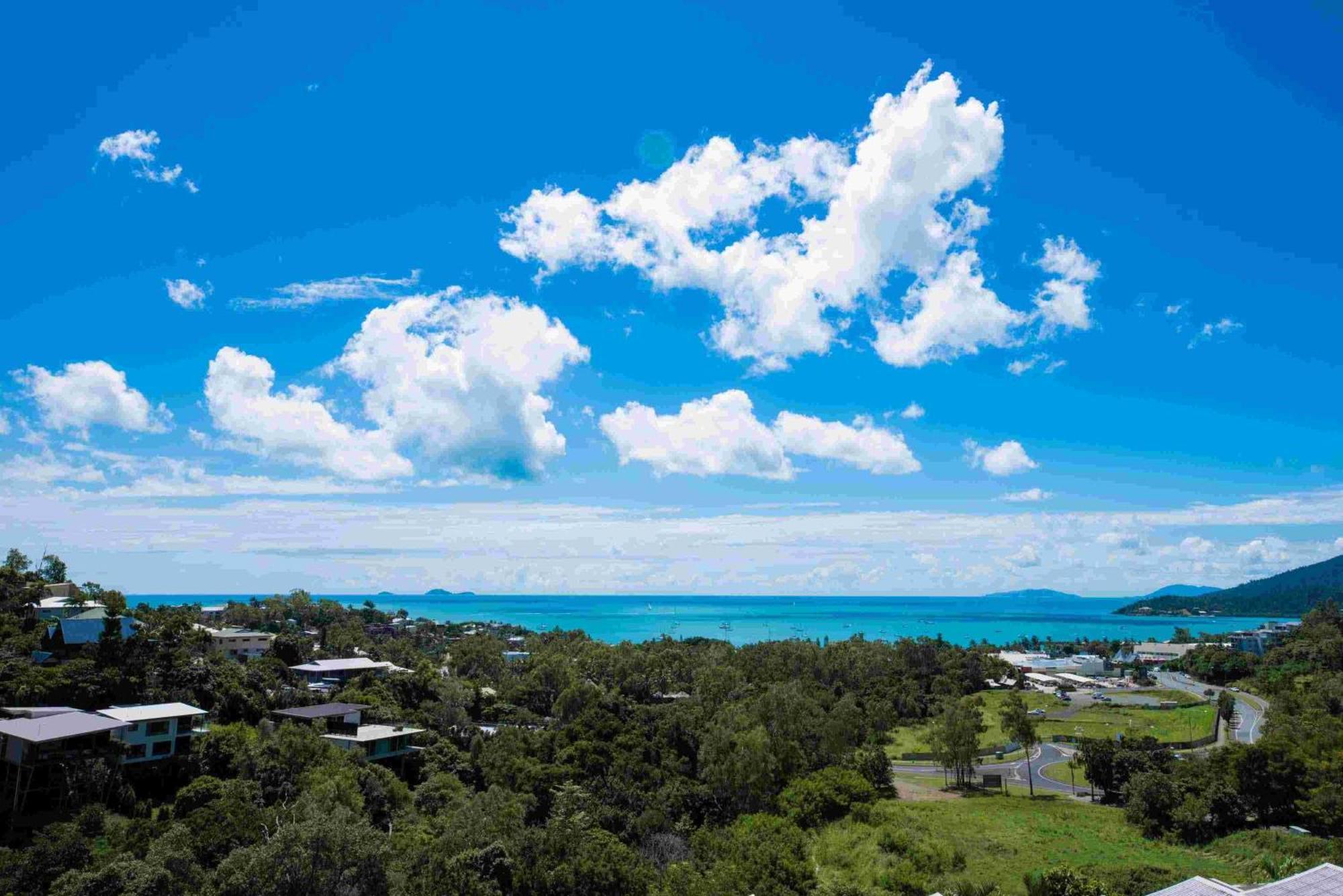Sea Forever On Azure Seas - Airlie Beach Exterior photo